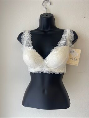 MIA Cream Lace Bralette with Scalloped Straps